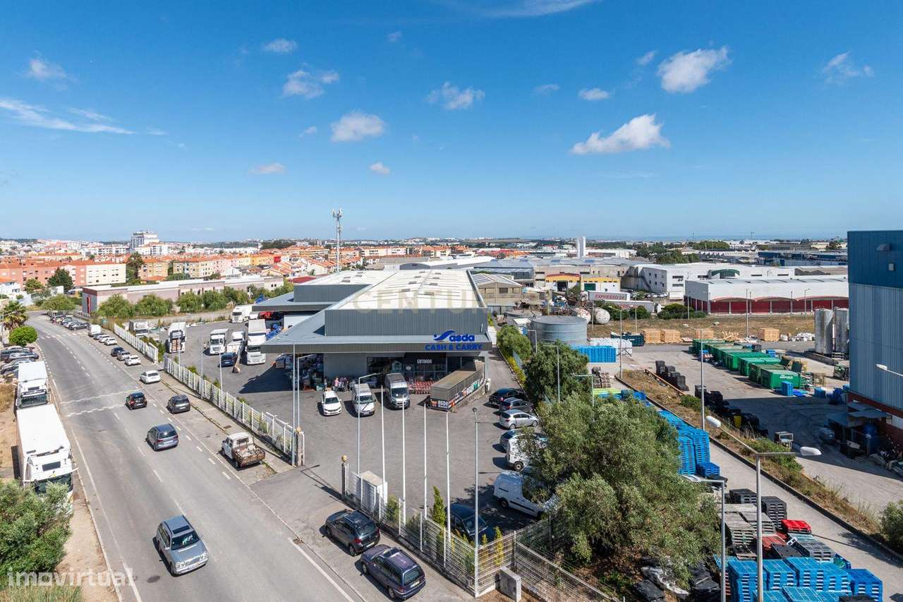 Apartamento T2 à Venda em Vale Flores-14