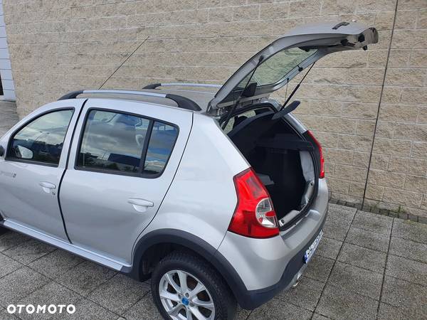 Dacia Sandero 1.6 MPI Stepway - 26