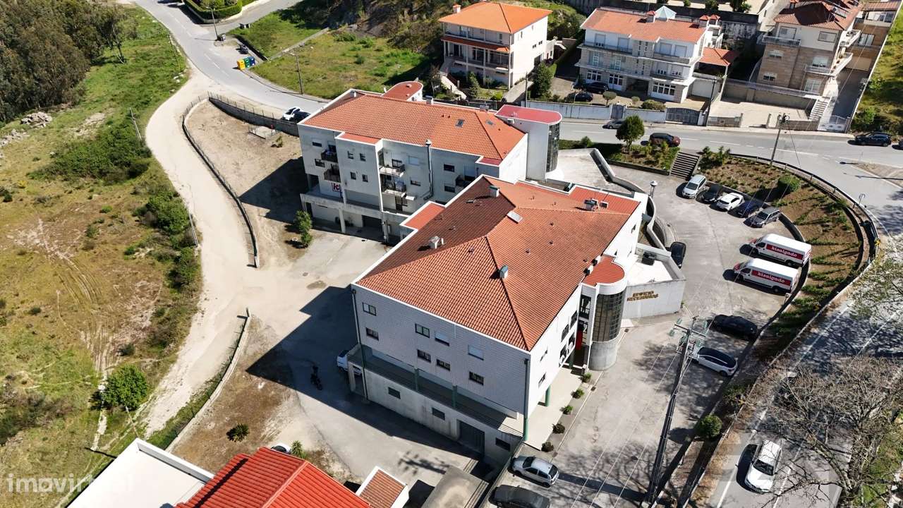 T3 Espaçoso com Sótão em São Mamede de Recezinhos - Grande imagem: 4/14