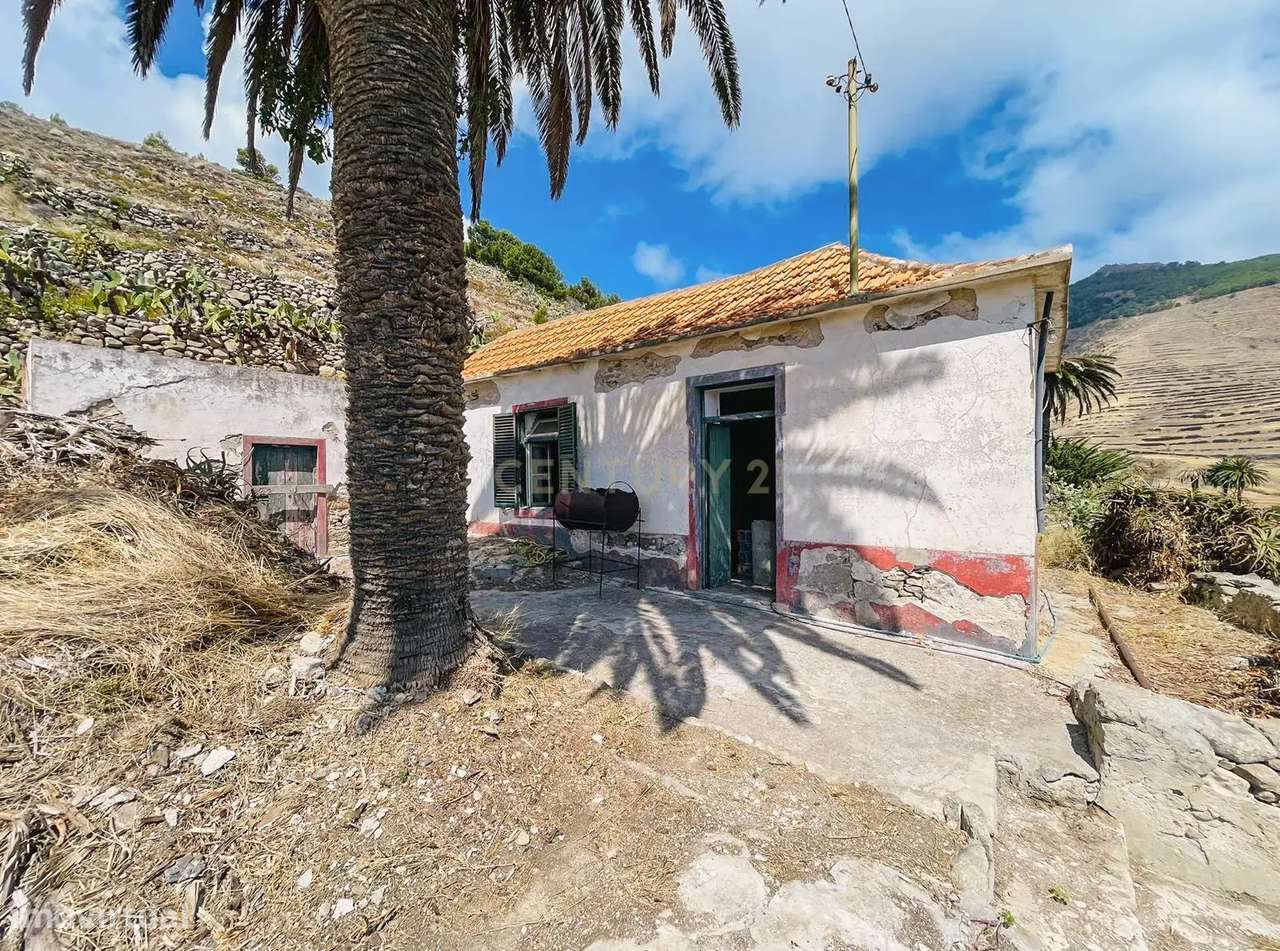 Casa para recuperar no Porto Santo com Vista Mar Panorâmica - Grande imagem: 3/16