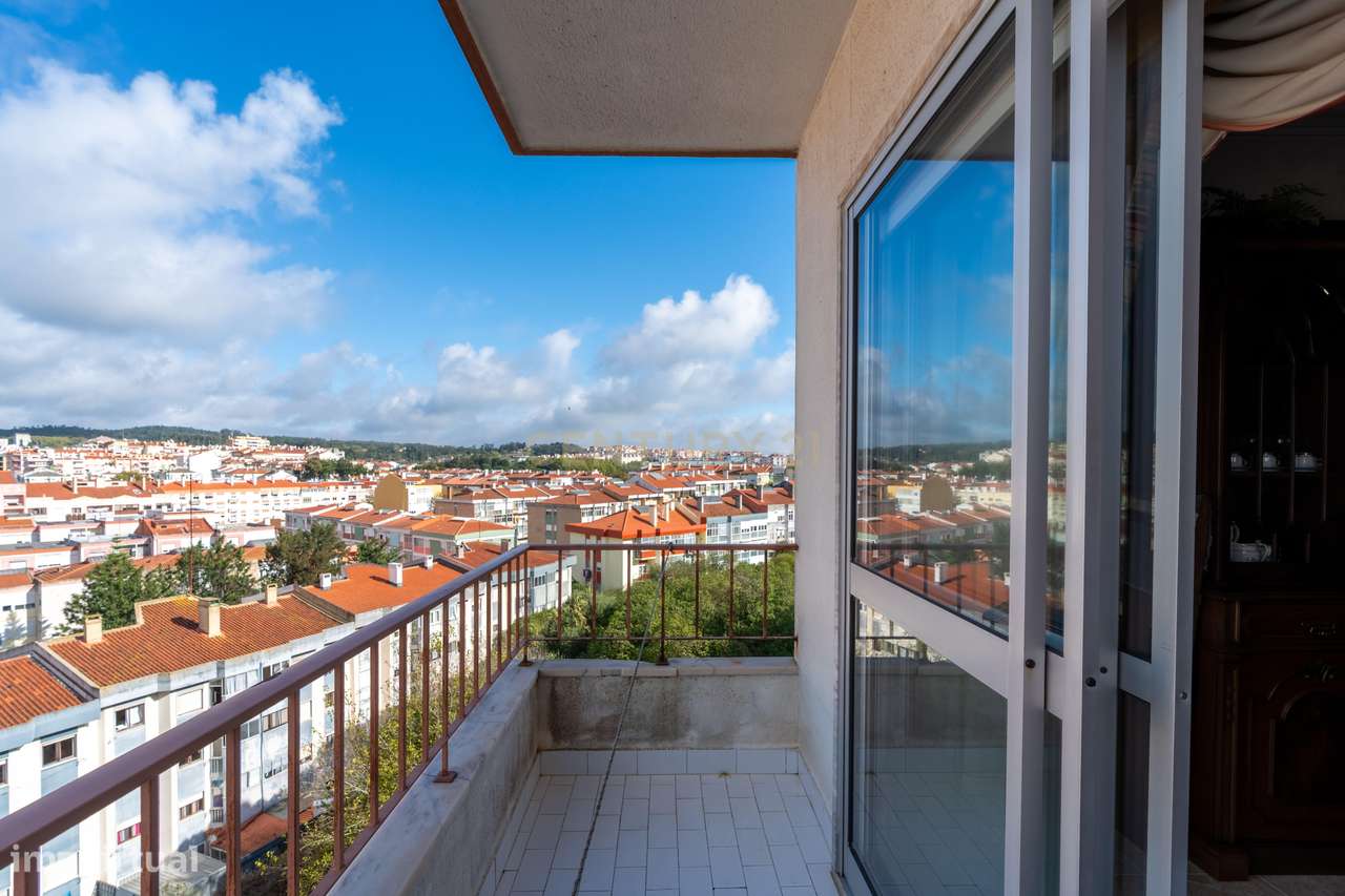 Apartamento T2 com varanda e vista desafogada-20