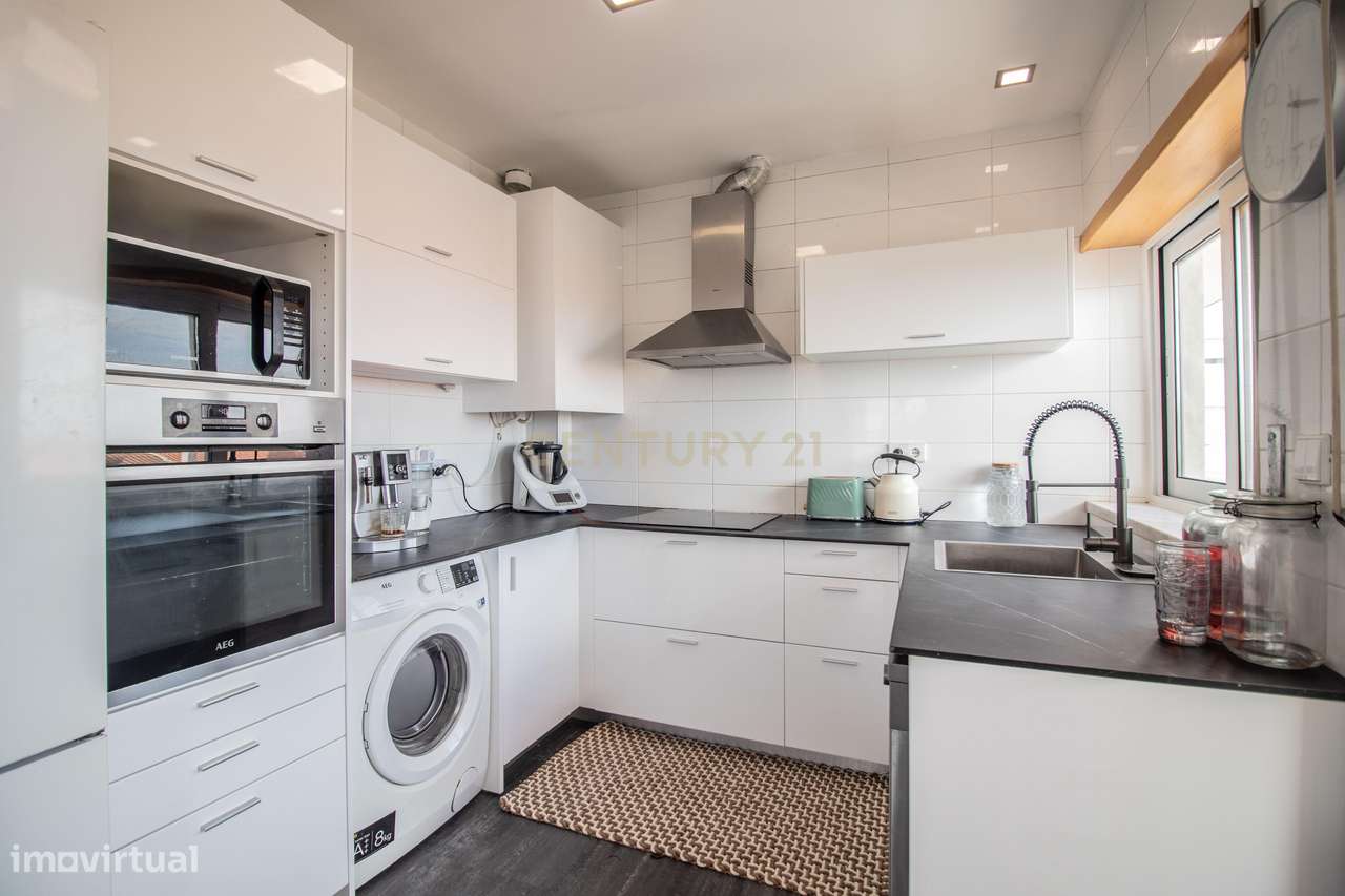 Apartamento T3 em Buarcos, a 900 metros da Praia, com elevador e excel-7