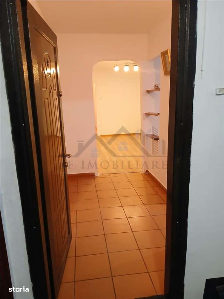 Apartament 3 camere Tatarasi - Imagine principală: 4/10