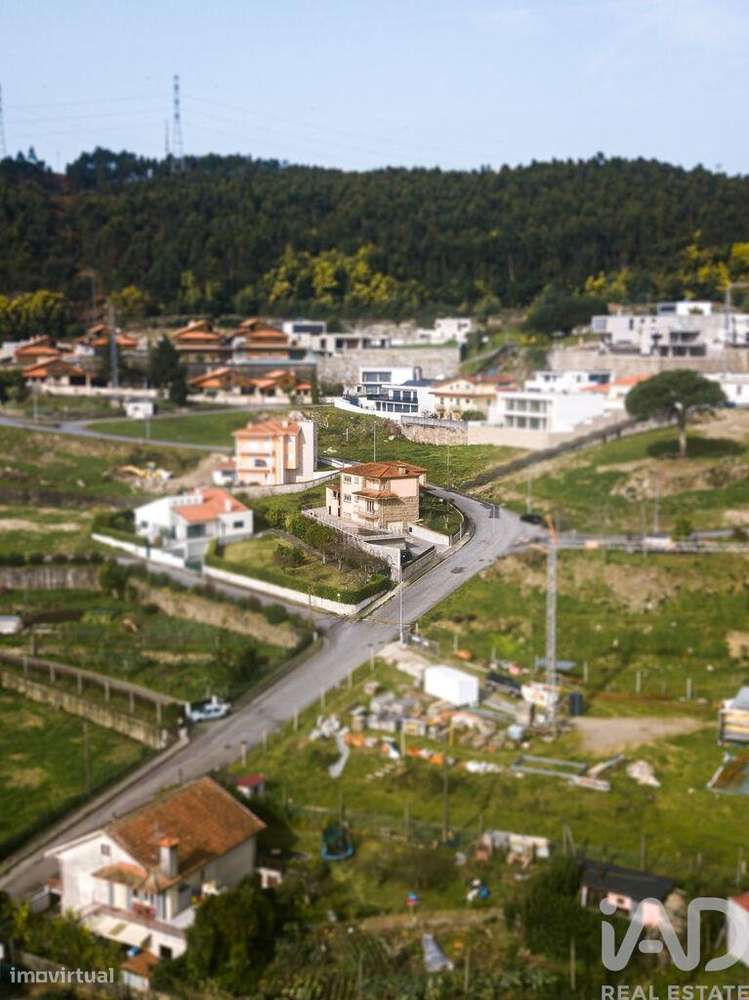 Casa / Villa T4 em Lanhoso de 209 m2 - Grande imagem: 4/40