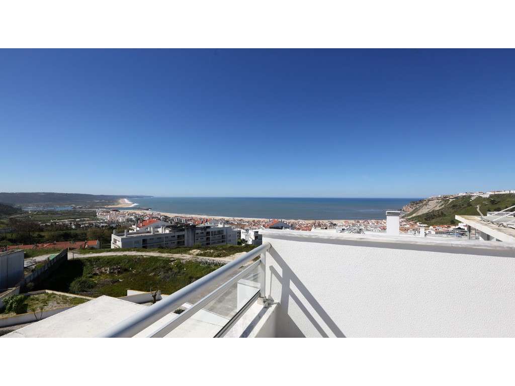 Penthouse T2 com vista panorâmica de mar e terraço privado em condo...-24