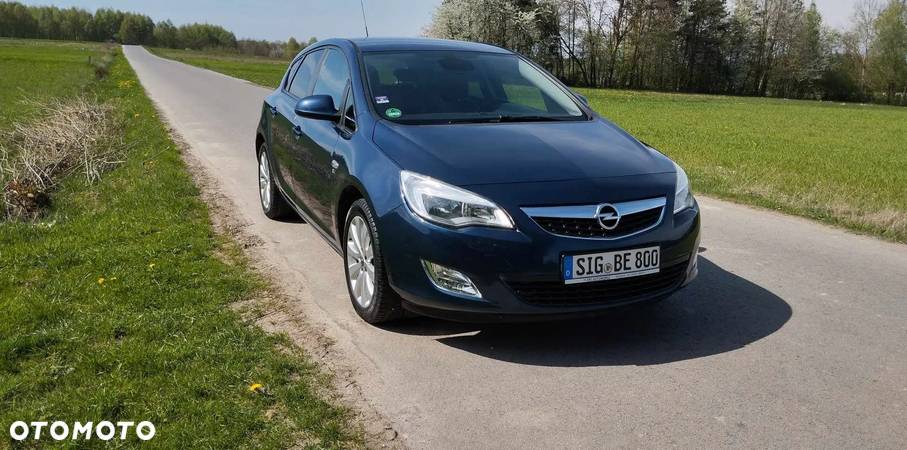 Opel Astra 1.4 Turbo Edition - 1