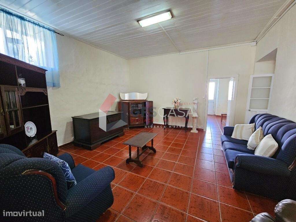 Moradia T4 em Prédio Misto – Fonte do Bastardo-16