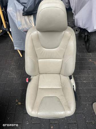 fotel skora skory lewy kierowca volvo s60 v60 10- bezowy kompletny - 1