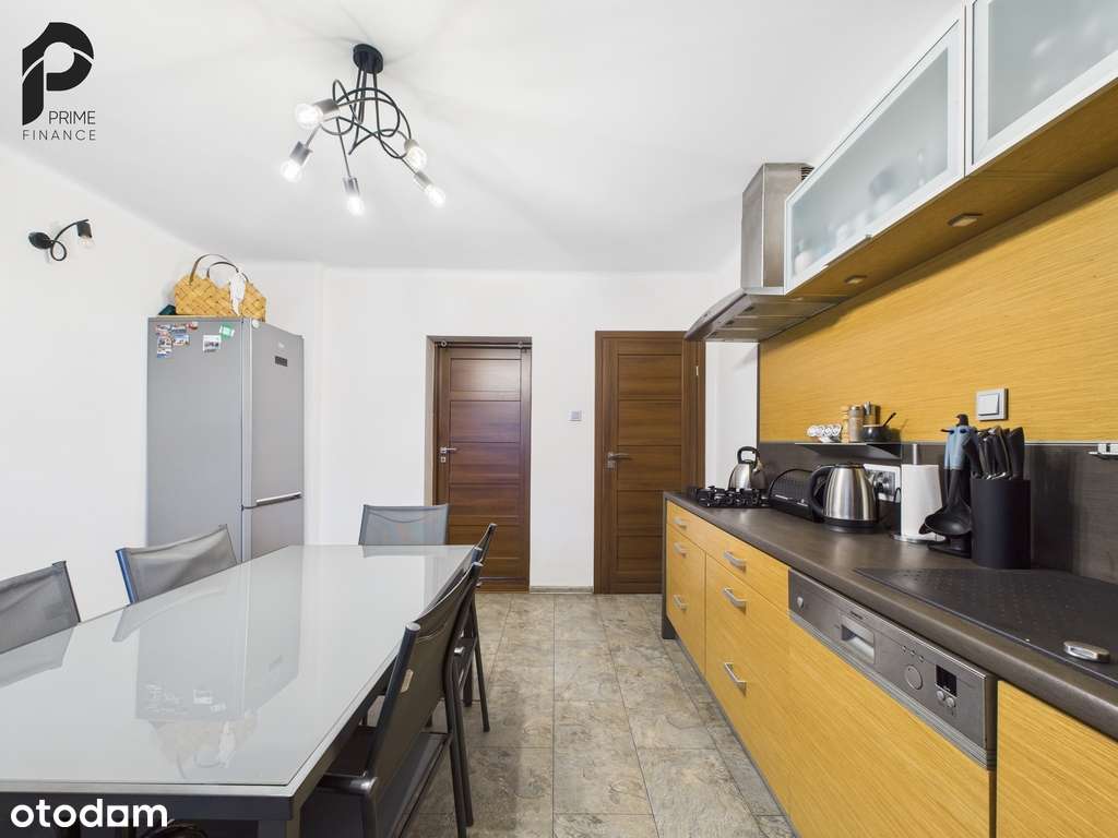 Przytulny dom z ogrodem i budynkami gospodarczymi-11