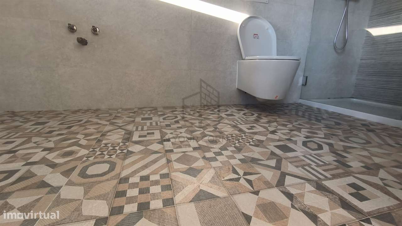 Apartamento T4 DUPLEX Venda em São Vicente,Lisboa-19