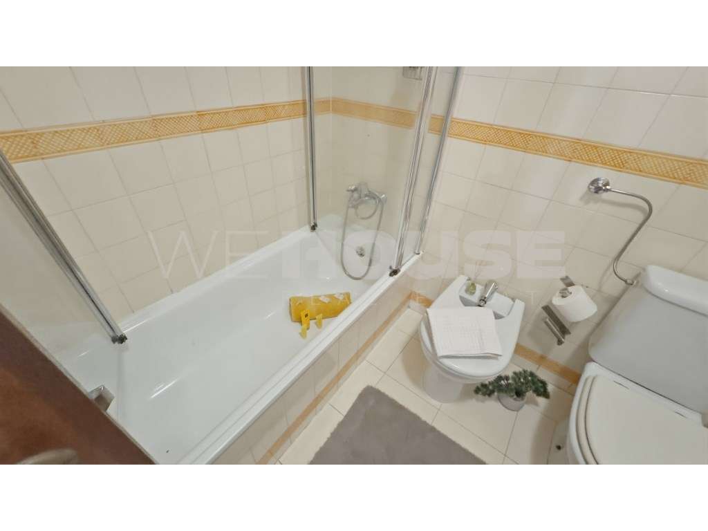 Apartamento T2 com Excelente Área e Vista Desafogada para Monsanto ...-13