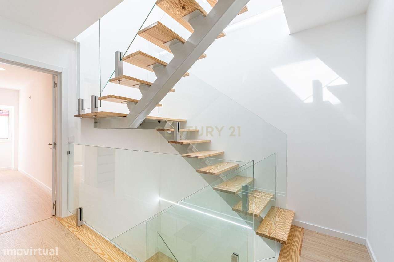 Moradia de charme totalmente renovada com vista aberta sobre vinhas e-17