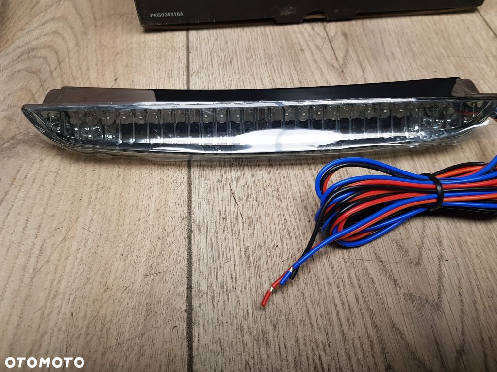 Zestaw oświetlenia LED do bagażnika Air Wing Harley Touring 68271-08A - 4