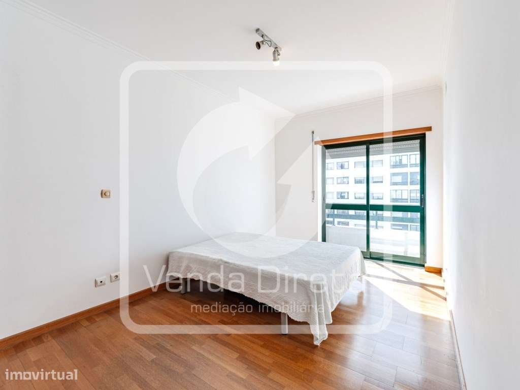 Apartamento T3 com estacionamento - Fidalguinhos, Barreiro-27