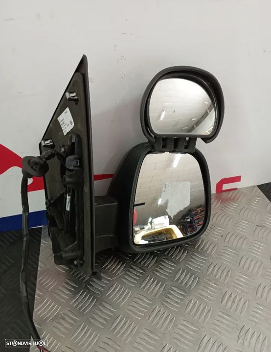 Peça - Espelho Retrovisor Direito Citroen Jumpy / Peugeot Expert / 
