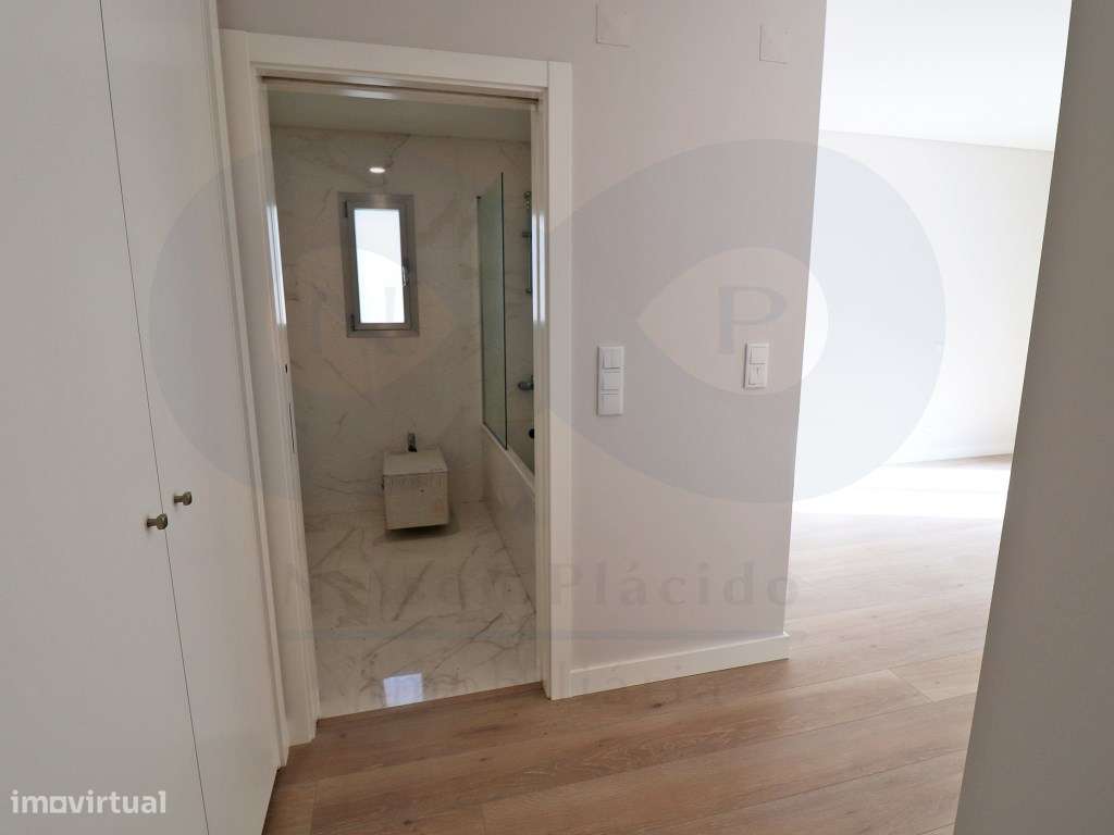 T4 CONSTRUÇÃO NOVA com terraço e garagem em Colinas do Cruzeiro - O...-27