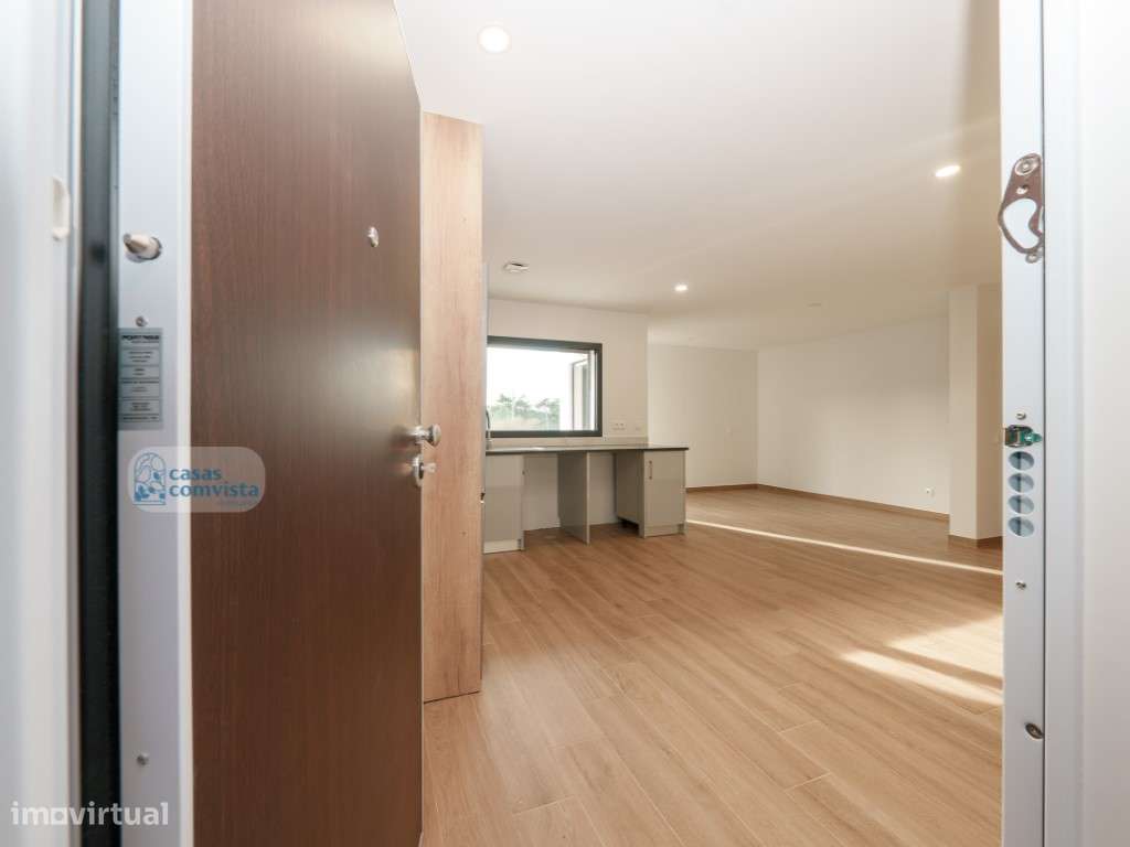 Arrendamento | Apartamento T1 | Novo | Cozinha Semi-Equipada | Vale... - Grande imagem: 4/21