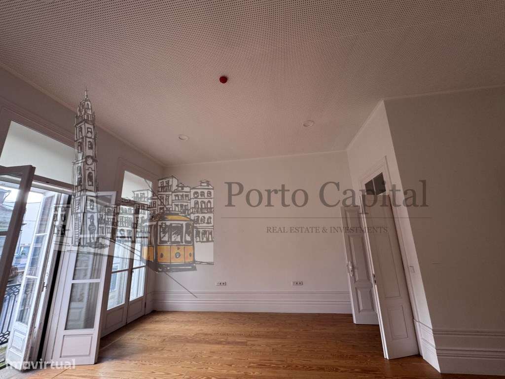 Escritório com Arquitetura Distinta No Centro do Porto - Grande imagem: 3/20