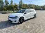 Volkswagen Golf - 1