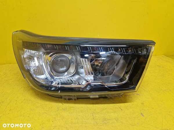 SSANGYONG TIVOLI LAMPA PRAWA PRZOD 15- 83102-35300 - 3