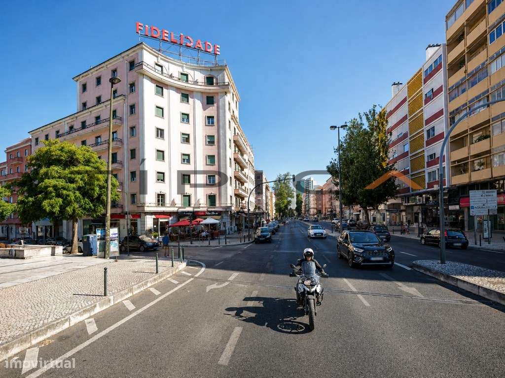 Espaço comercial com uma localização estratégica junto à Estação de...-4