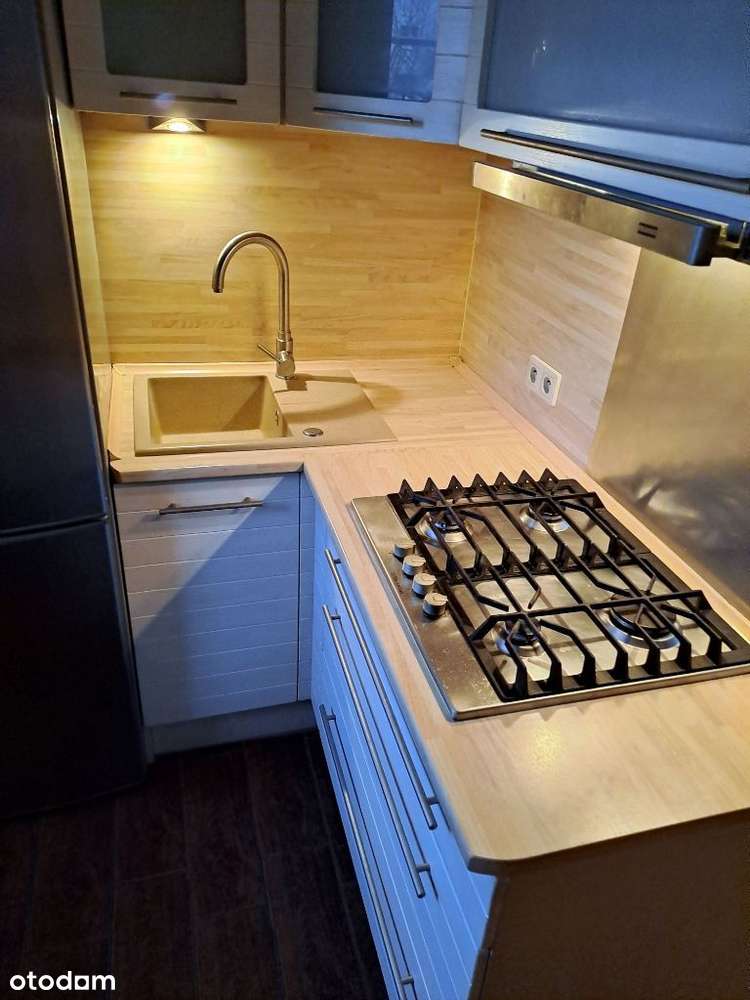 3 pokoje 1 Maja Śródmieście - Pełny obrazek: 1/8