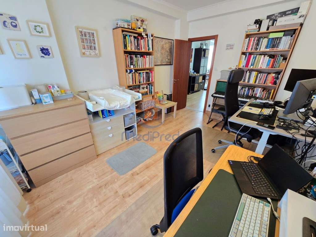 Apartamento T2 com Arrecadação | Olival Basto, Odivelas-14