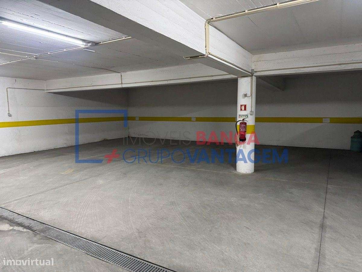 Venda de 6 Parqueamentos - Grande imagem: 5/22