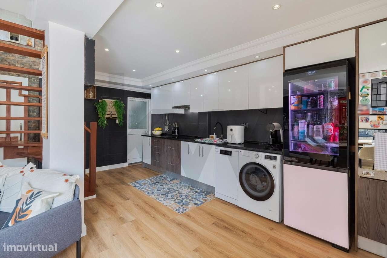 Moradia T1+2 Costa da Caparica (67m2 + 33m2) - Refúgio junto ao M - Grande imagem: 5/32