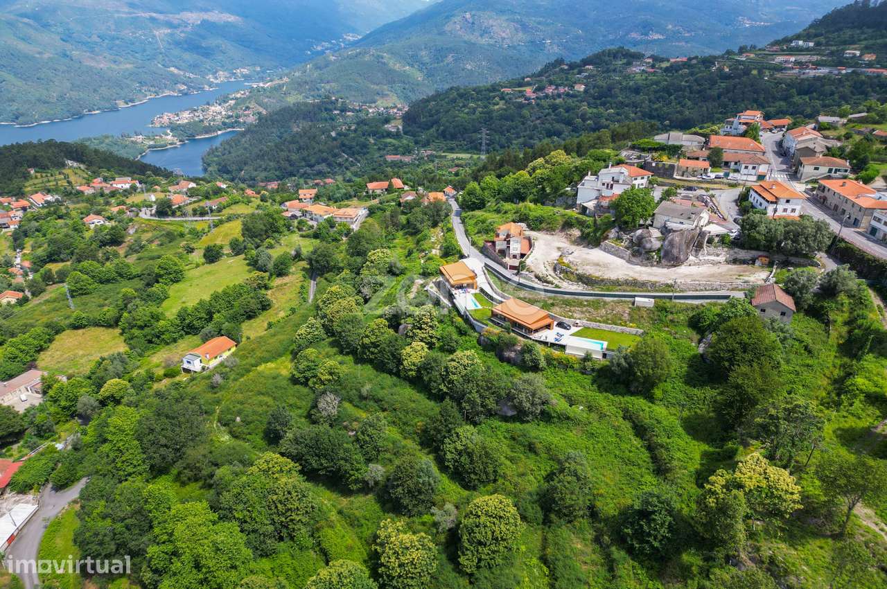 Terreno com 31 710m² de área total situado em Ventosa, Vieira do Mi... - Grande imagem: 4/14