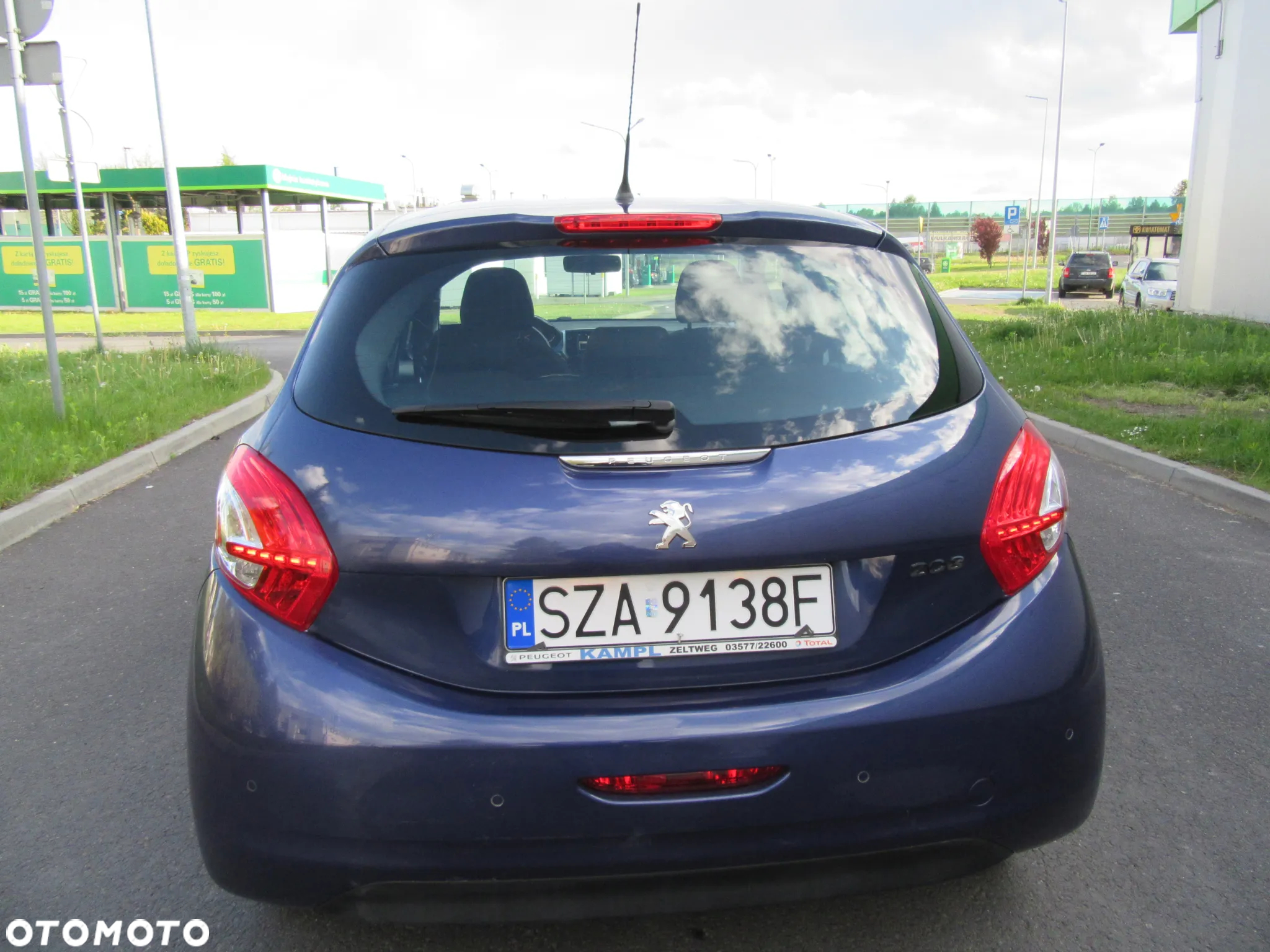 Peugeot 208 1.2 PureTech Allure - 4