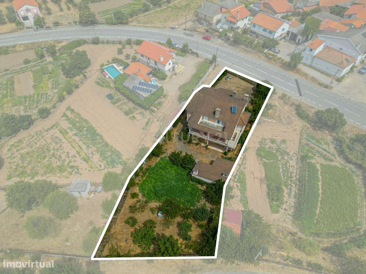 Moradia T4 em Vimioso com grande área exterior - Grande imagem: 5/49