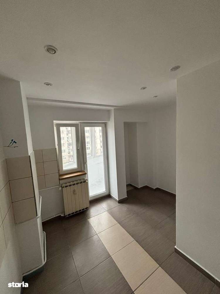 Bulevardul Decebal, 2 camere! Vedere stradala pe sud-6