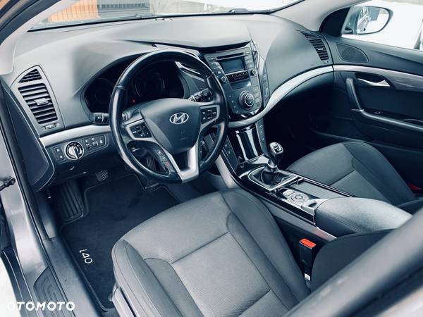 Hyundai i40 Kombi 1.7 CRDi Premium - 22