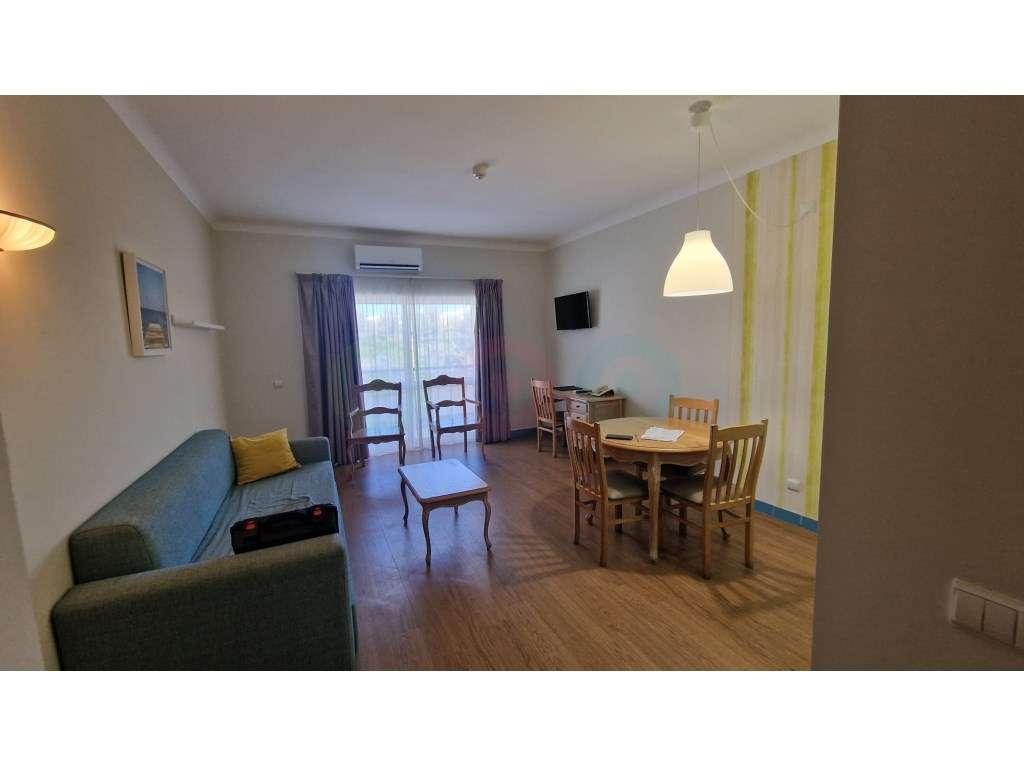 Apartamento T1 em Empreendimento Turístico de 4 Estrelas | Albufeira-7