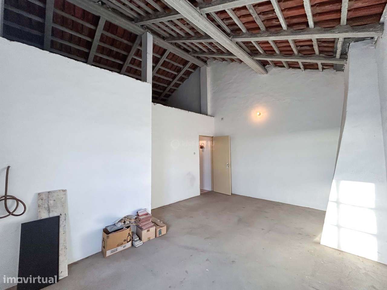 Moradia T3 habitável c/ Quintal e Enorme Potencial de Transformação –-29