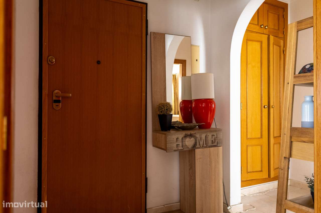 Apartamento T2 na Urbanização da Raminha em Portimão!-7