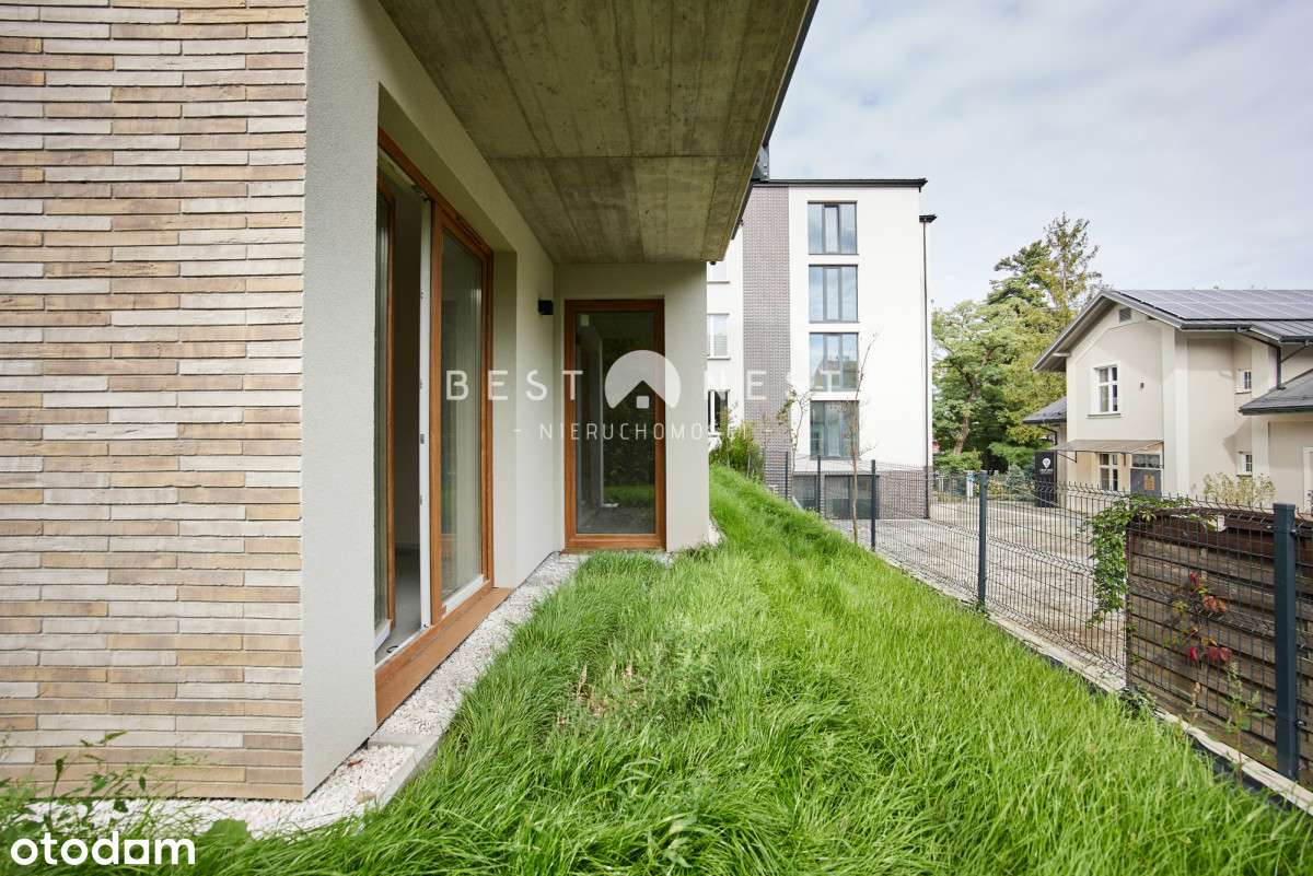 Apartament z ogródkiem oraz windą, obok Parku-1