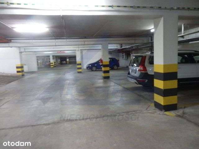 Klimatyzowane Biuro, Metro, 14 Miejsc Postojowych-15