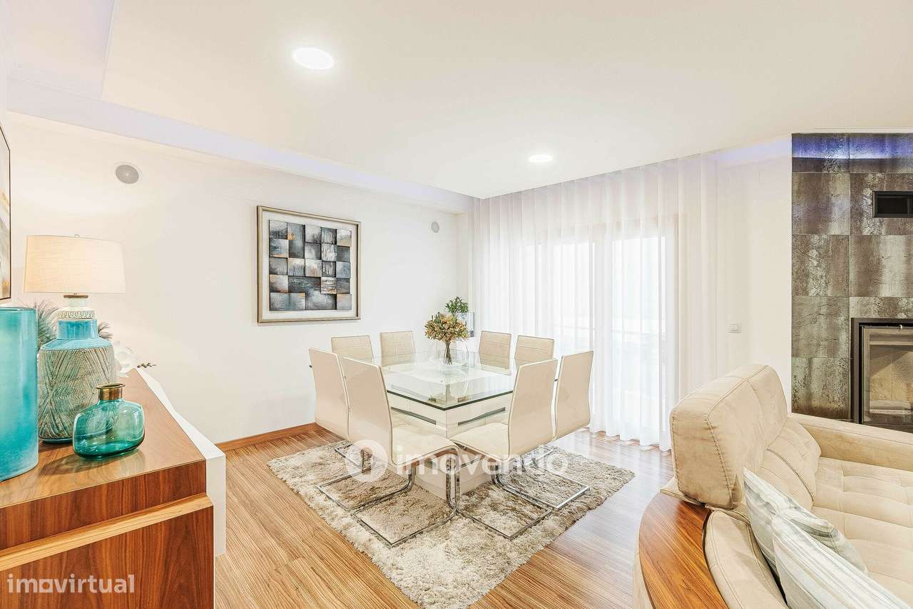 Moradia T3 com garagem, num condomínio com piscina, em Bucelas - Grande imagem: 4/36