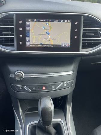 Peugeot 308 SW e-HDi FAP 110 Stop&Start EGS6 Allure - 8