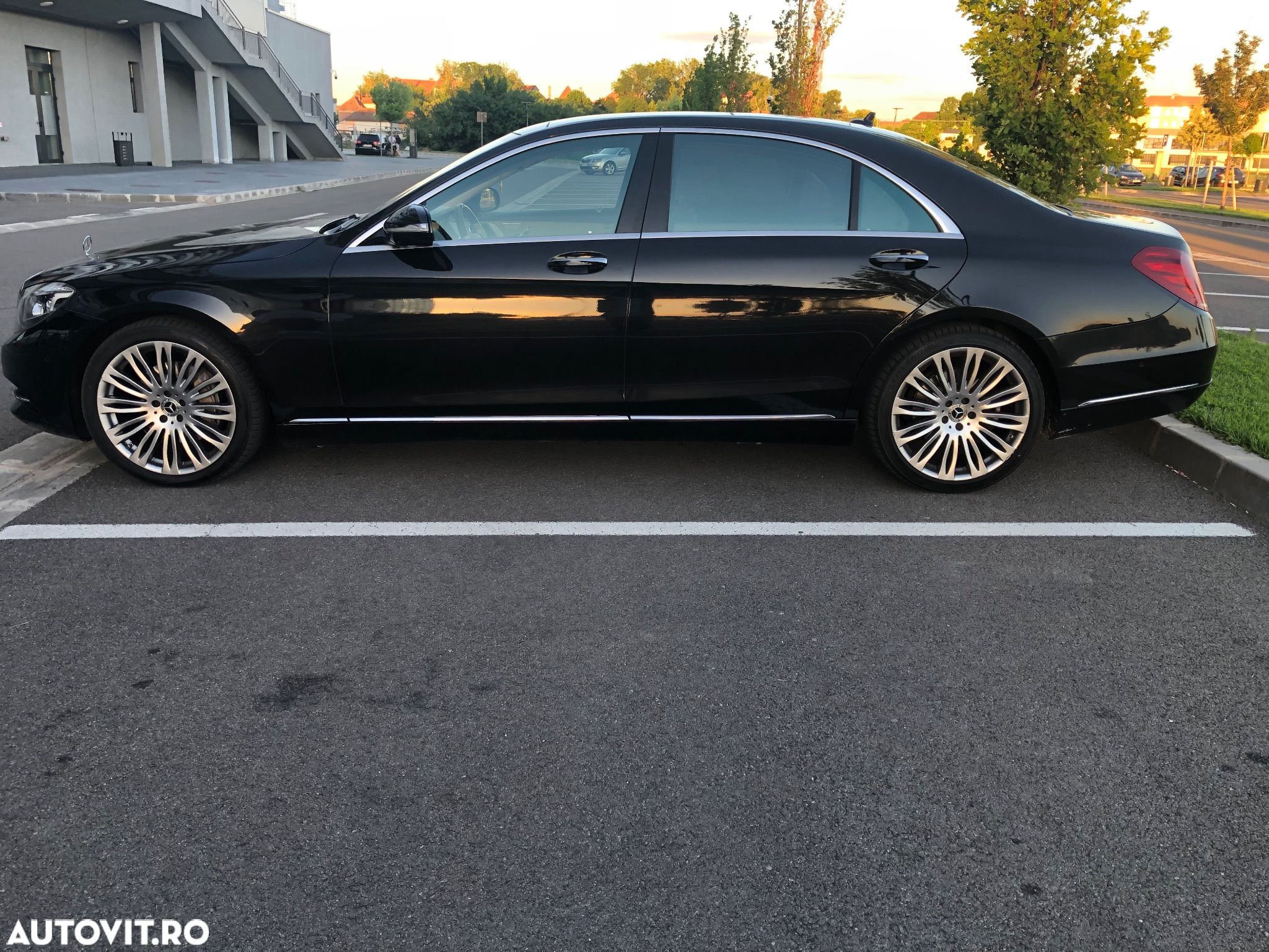 Mercedes-Benz S 350 (BlueTEC) d L 4Matic 7G-TRONIC - 3