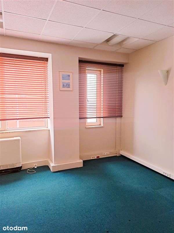 Redłowo biuro/miejsca postojowe/Skm Pkm - Pełny obrazek: 5/10