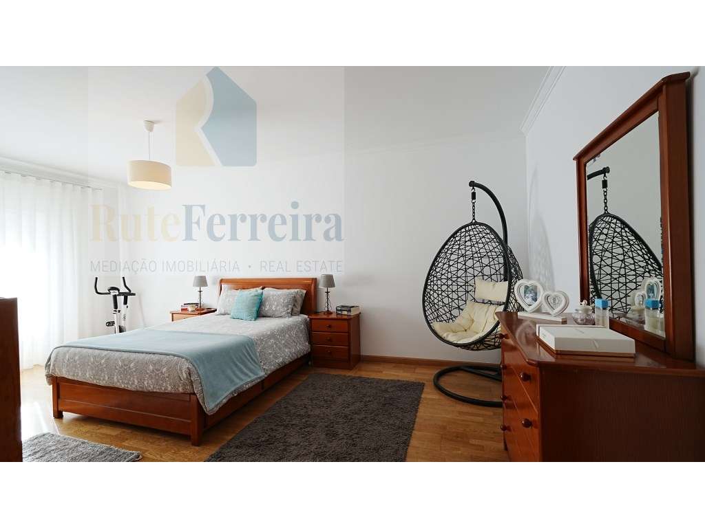Já viu a área deste apartamento T3 com terraço- Mafra !!-18