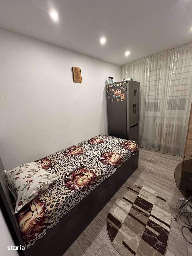 Valea Roșie 3 semi preț 75 000 euro NEGOCIABIL - Imagine principală: 3/6