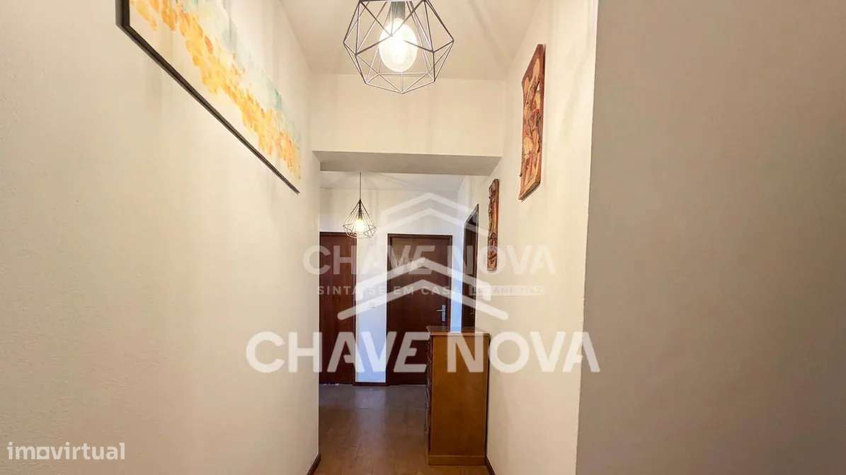 Andar Moradia V2+1 c/ Garagem em Canidelo-24