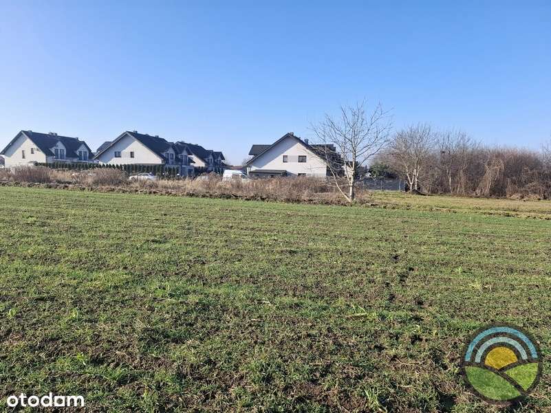 Płaska działka budowlana 760m2 k/Wieliczki - Pełny obrazek: 5/5