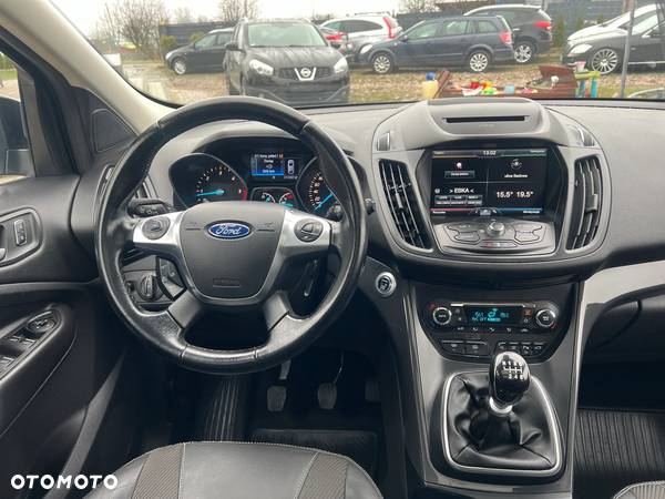 Ford Kuga - 33