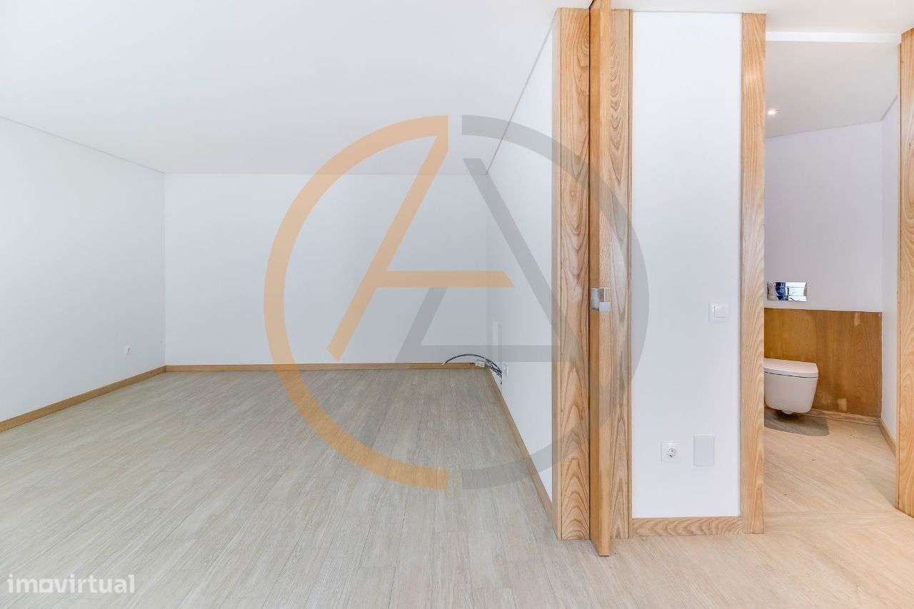 Moradia T4 Nova com Piscina | Foz do Douro-48