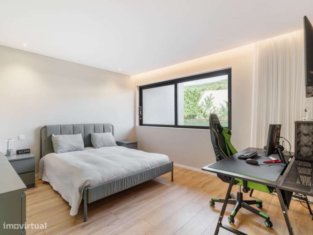 Moradia térrea V4+1 com piscina, ginásio e vistas panorâmicas sobre...-44